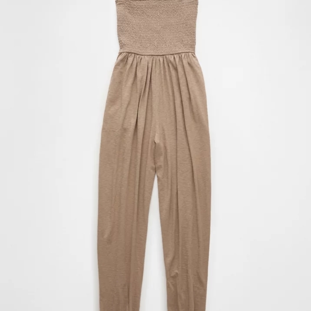 Dresses /

 

Jumpsuits & Rompers /

AE Sunchaser Knit Smocked Tube Jumpsuit